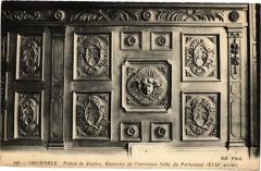 Grenoble - Palais de Justice.Boiseries de l'ancienne Salle du à Grenoble