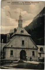 Dauphiné - La Grande-Chartreuse - Cour Intérieure du Couvent