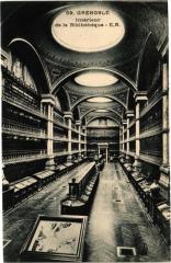 Grenoble - Intérieur de la Biblioteque à Grenoble
