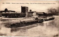 Vienne - Bateau a vapeaur descendant le Rhone - Place de Sainte-... à Vienne