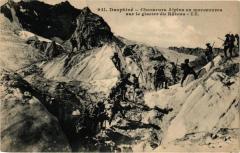 Dauphiné - CHASSEurs Alpins en manceuvres sur le glacier du Rateau