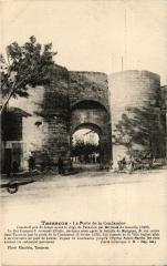 Tarascon-La Porte de la Condamine à Tarascon