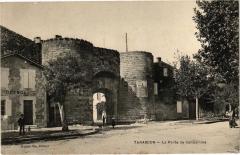 Tarascon-La Porte de Condamine à Tarascon