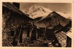 Les Alpes - Vieilles Maisons du Village de Ventelon pres des