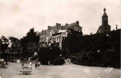 Dinard-Un coin du Prieuré à Dinard