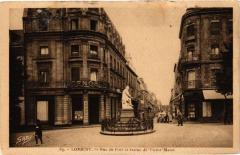 Lorient - Rue du Port et statue de VICtor Masse à Lorient
