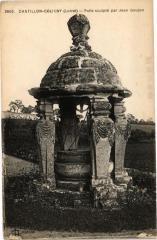 Chatillon - Coligny - Puits sculpte par Jean Goujon -
													45 Loiret
												