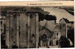 Beaugency - La Tour dite de Cesar et l'Eglise à Beaugency
