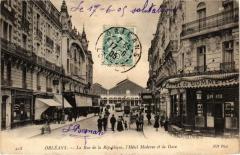 Orleans-La Rue de la Republique l'Hotel Moderne et la Gare