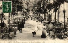 Tours Le Boulevard Beranger - Le Marche aux Fleurs à Tours