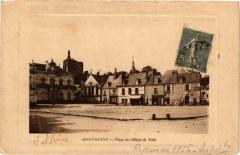 Montbazon - Place de l'Hotel de Ville à Montbazon