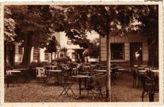 Langeais - Le Family Hotel - La Terrasse et le à Langeais