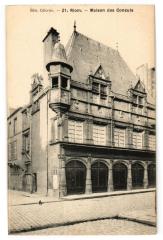 Riom - Maison des consuls à Riom