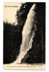 Saint-Nectaire - La chute de la Cascade des GRANGEs Haut. 80 m à Saint-Nectaire