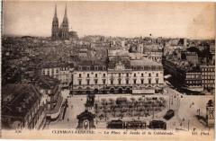 Clermont-Ferrand - La Place de Jaude et la Cathedrale à Clermont-Ferrand