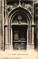 Thiers - Vieille Porte Rue du Bourg à Thiers