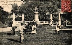 Clermont-Ferrand (P.-de-D.) - Statue et Square de Blaise Pascal à Clermont-Ferrand