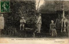 Clermont-Ferrand (Puy-de-Dome) - Sujets Petrifles à Clermont-Ferrand