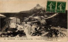Auvergne - Le Sommet du Puy-de-Dome - Terrasse de l'Auberge du