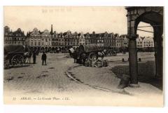 Arras - La Grande Place à Arras