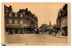 Arras - La Rue Gambetta et la Gare à Arras