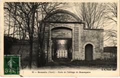 Somain - Porte de l'Abbaye de Beaurepaire à Somain