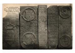 Domfront - Pierre tombale de l'eglise