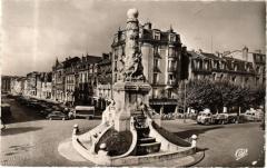 Reims - Place Douret d'Erlon à Reims