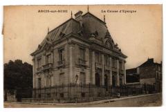 Arcis-sur-Aube - La caisse d'epargne à Arcis-sur-Aube
