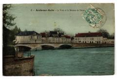 Arcis-sur-Aube - Le pont et la maison de dante à Arcis-sur-Aube