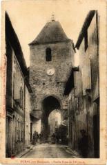Duras pres Marmande-VIEILle Porte du xv siecle à Duras