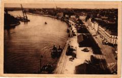 Nantes (Loire-Inferieure) -Panorama du Port en aval du Port à Nantes