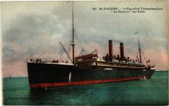 Saint-Nazaire-Le Paquebot Transatlantique La Navarre sur Rade à Saint-Nazaire