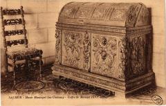 Saumur - Musée Municipal (au Chateau) - Coffre de Mariage à Saumur