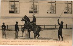 Saumur - Emploi du Sauteur dans les Piliers (Extrait de l'Album à Saumur