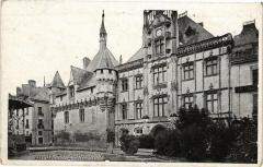 Saumur - L'Hotel de Ville à Saumur