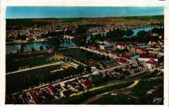 Vernon - Vue générale et le Stade du C.A.V. à Vernon