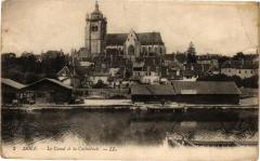 Dole-Le Canal et la Cathédrale