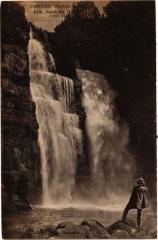 Frontiere Franco-Suisse - Saut du Doubs (haut 27 m) à Doubs