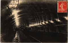 Paris Station du Temple Metropolitain