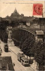 Carte postale ancienne Vue panoramique sur le Métro et le Sacré-Coeur
                                                                     à Paris 10e
                                