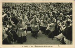 Carte postale ancienne Les Evêques Chinois à Montmartre
                                                                     à Paris 18e
                                
