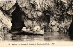 Morgat - Sortie de la Grotte de la Cheminée du Diable