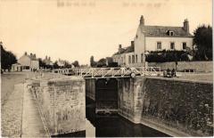 Combleux-L'Ecluse -
																					45800 Combleux
																			