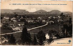 Champ-le-Duc Au premier plan partie du Village a l'arriere plan à Champ-le-Duc