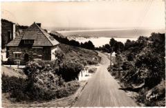 Carteret - Promenade dans les Dunes au loin la Plage -
													50 Manche
												