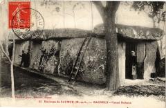 Env. de Saumur - Bagneux - Grand Dolmen à Saumur