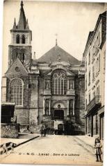 Laval-Enrée de la Cathédrale à Laval