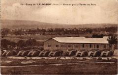 Camp de Valdahon - Gros et petits Tanks au Parc à Valdahon