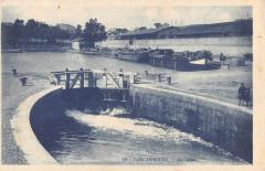 Carcassonne - Le Canal à Carcassonne